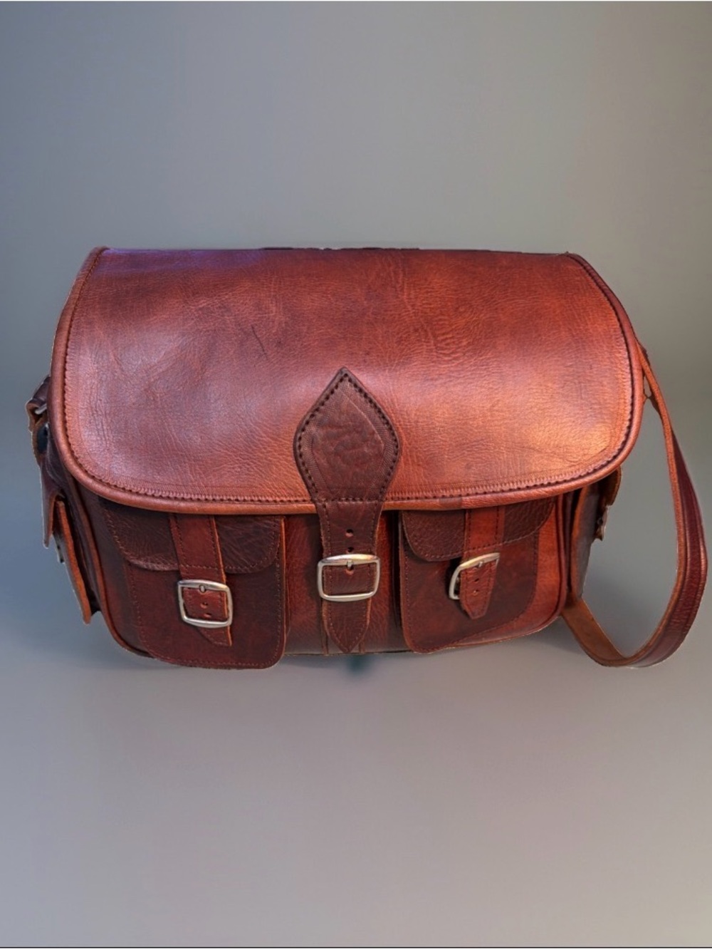 Classic Vtg Brown Leather Goat Messenger Bag